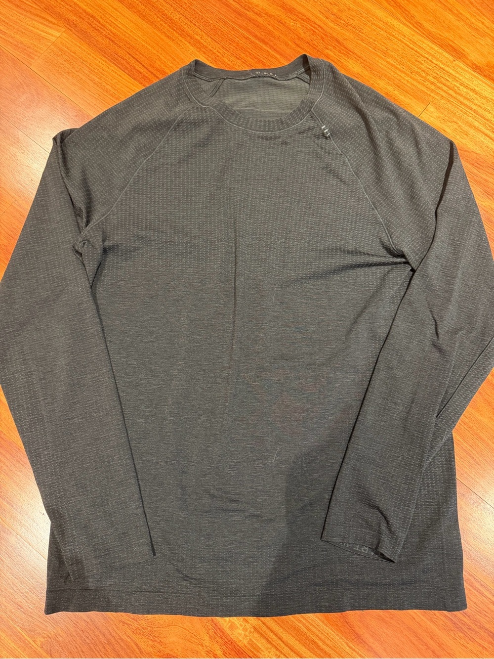Lululemon Long sleeve Workout Shirt